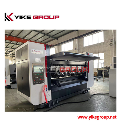 YK-2000 ENC スピード 250m/min 波紋紙生産ラインのためのセルボタイプスライタースコア